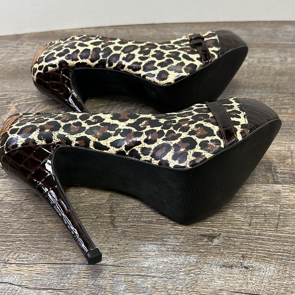 Qupid Women’s Platform Stiletto Heels in Leopard Print/ Patent Leather Size 9 - Picture 8 of 14